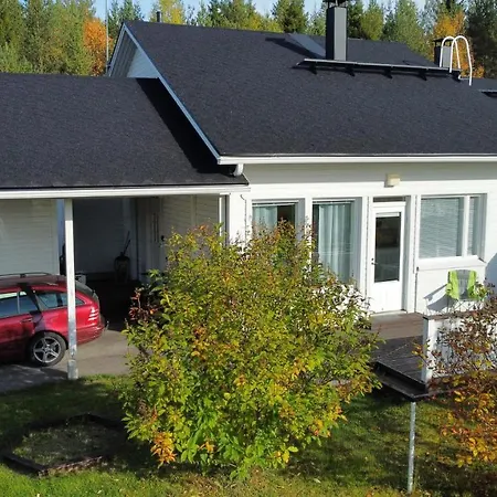 Santa's Cozy Retreat, Near Santa's Village Apartment *