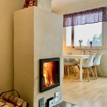 Santa's Cozy Retreat, Near Santa's Village Rovaniemi