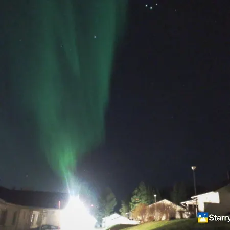 Santa's Cozy Retreat, Near Santa's Village Apartment *