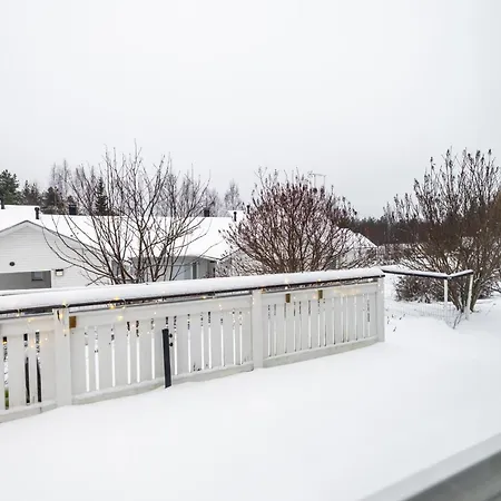 Santa's Cozy Retreat, Near Santa's Village Apartment Rovaniemi