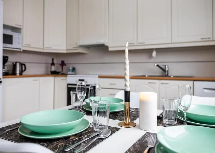 Santa's Cozy Retreat, Near Santa's Village Apartamento