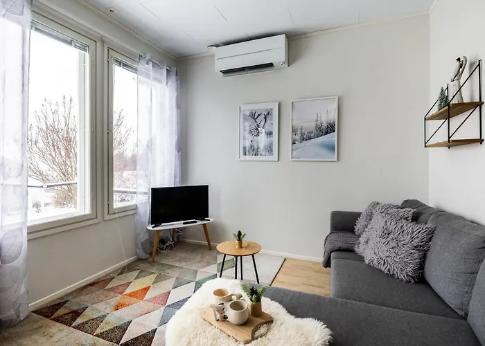 Santa's Cozy Retreat, Near Santa's Village Apartamento